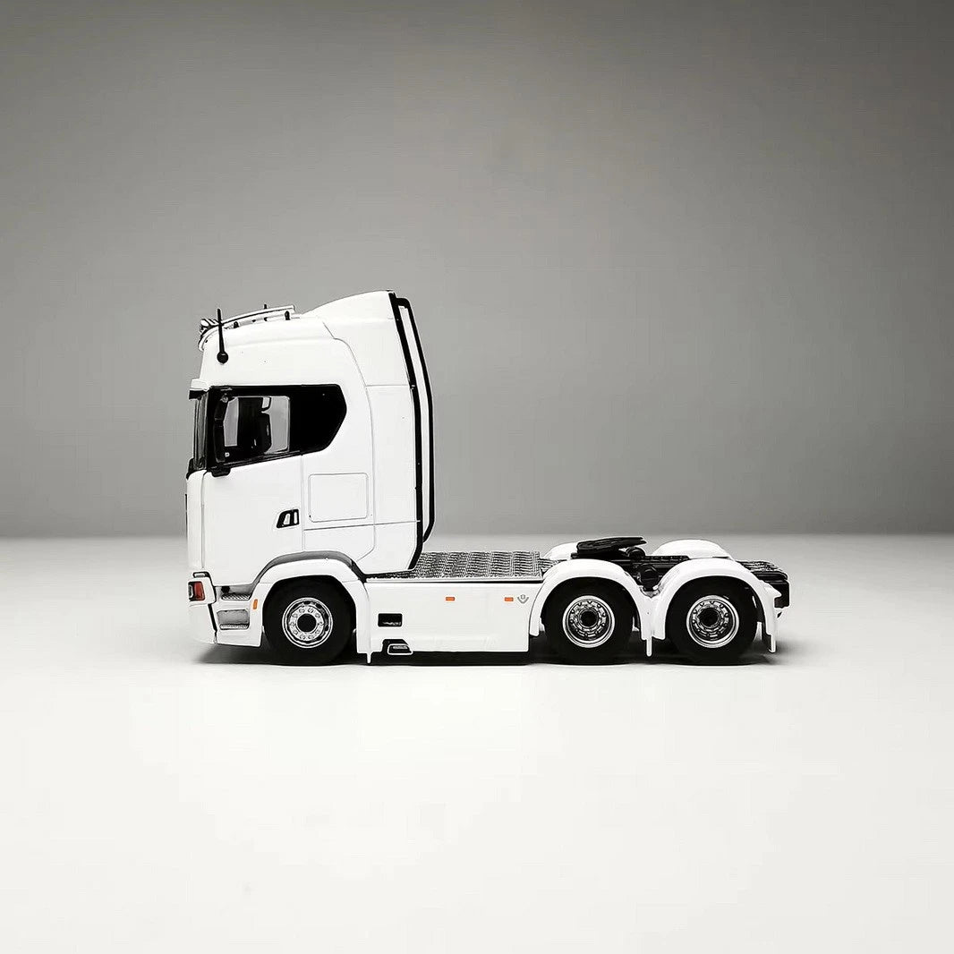 Masdi 1:64 Scania 770S White